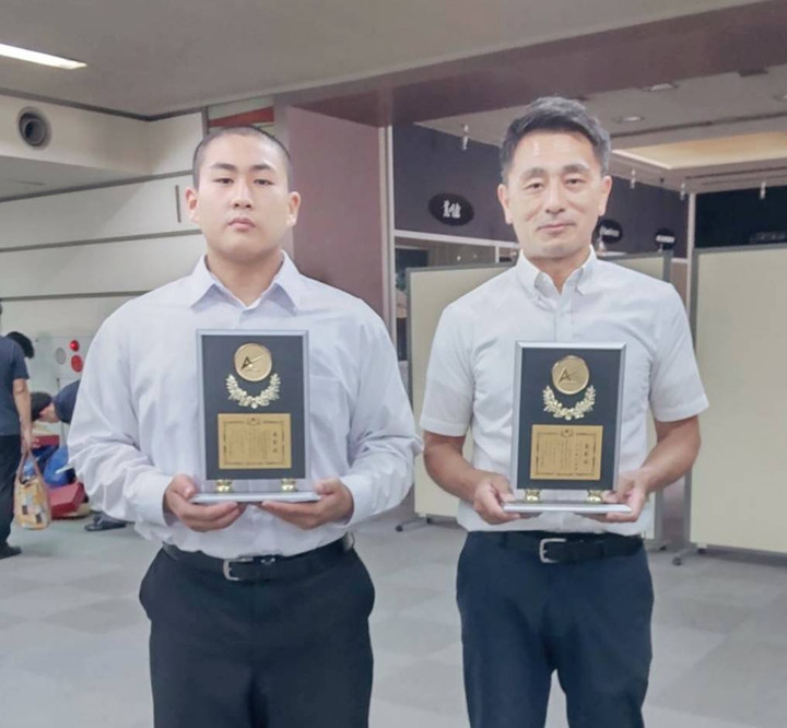 B8373eff90ad4c2381d83042786eef05